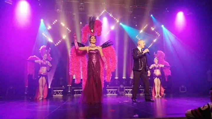 Les Stars Angels – la troupe en scène