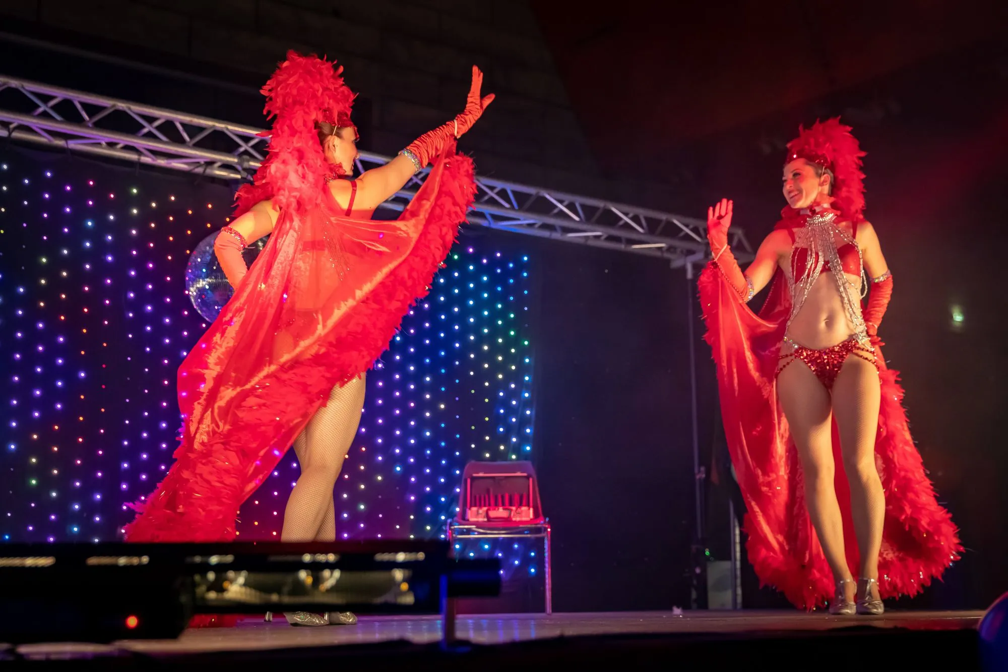 Les Allumettes – danseuses de revue parisienne